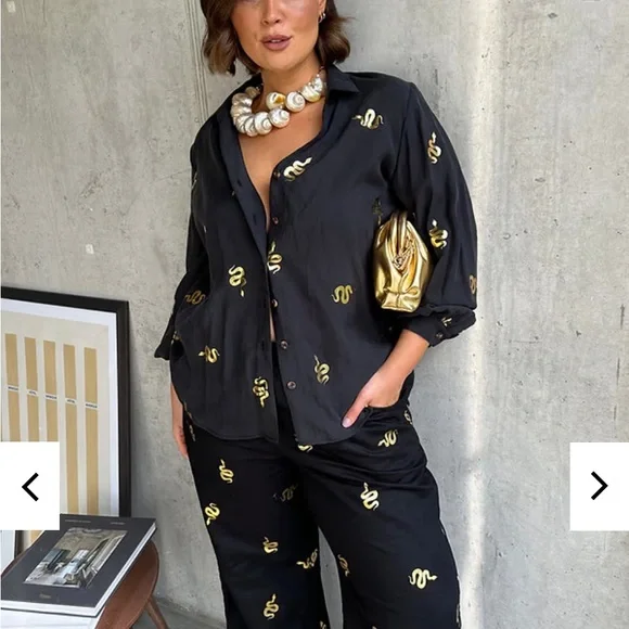 Black Gold Snake Top - Picture 5 of 11